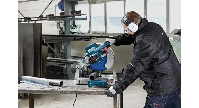 Scie à métaux Bosch 0601B28000 - Machine stationnaire GCD 12 JL - 0601B28000 2 Scie à métaux Bosch 0601B28000 - Machine stationnaire GCD 12 JL - 0601B28000 – Image 2