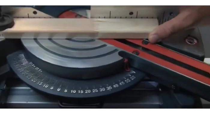 Scie à onglet Bosch 0601B19100 GCM 8 SJL - Scie à onglets - 1600W - 216 x 30mm - 0601B19100 3 Scie à onglet Bosch 0601B19100 GCM 8 SJL - Scie à onglets - 1600W - 216 x 30mm - 0601B19100 – Image 3