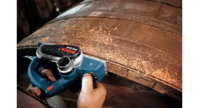 Rabot electrique Bosch 06015A4301 - Rabot GHO 26-82 D - 06015A4301 5 Rabot electrique Bosch 06015A4301 - Rabot GHO 26-82 D - 06015A4301 – Image 5